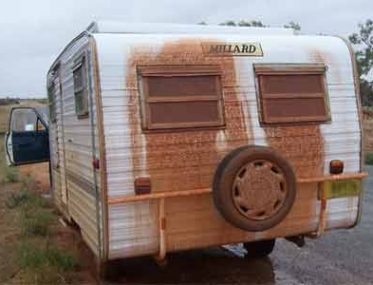 Grey nomads etiquette dust advice