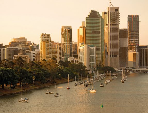 Grey nomads flock to Brisbane, Australia