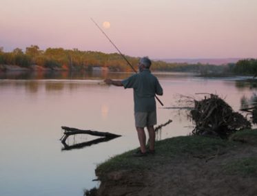 Grey nomads shoudl understand marine parks fishing rules in Australia