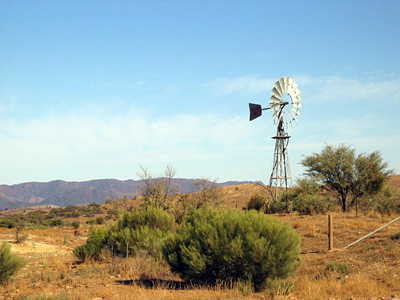 Grey nomads look at visiting the South Australian Outback