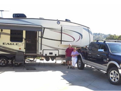 Grey nomads and self-contained fifth wheeler