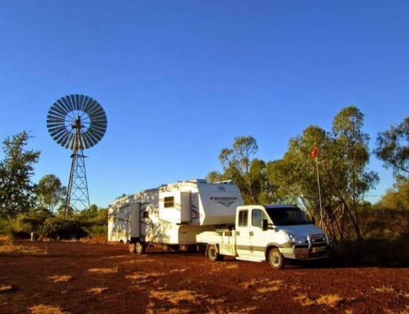 fifth wheeler for full-time grey nomads