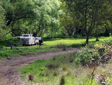 Nomads are heading bush